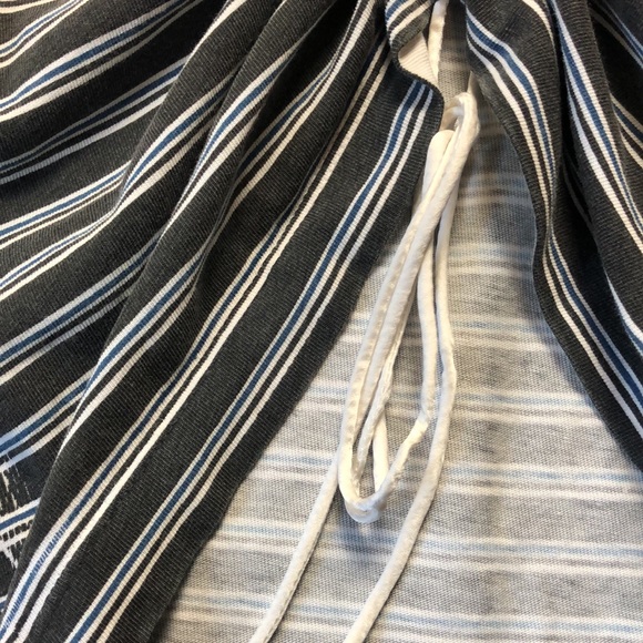 T by Alexander Wang Black Short-Sleeve Striped Gathered-Front Tee - Picture 7 of 10